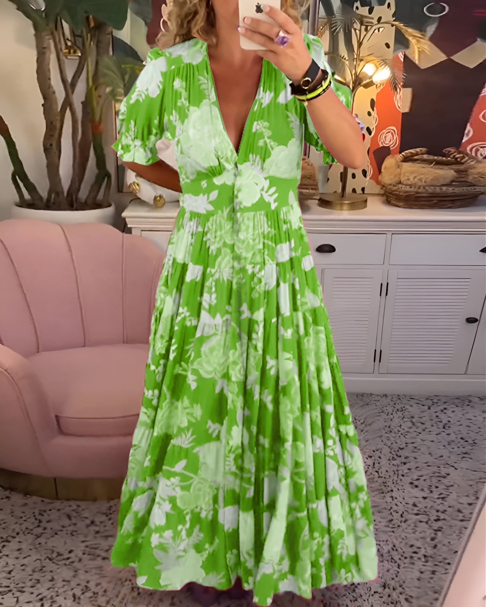 Amelie- Floral V-neck dress with pockets